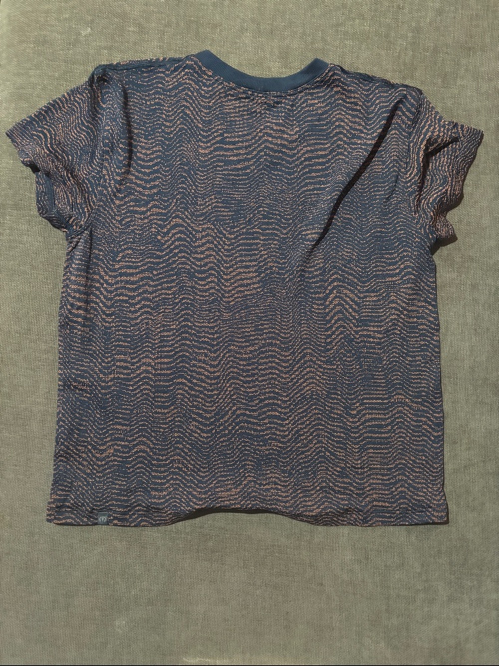 lululemon athletica Navy and Peach Short Sleeve Tee - Picture 2 of 3